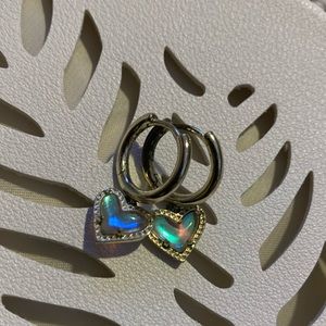 Kendra Scott heart earrings